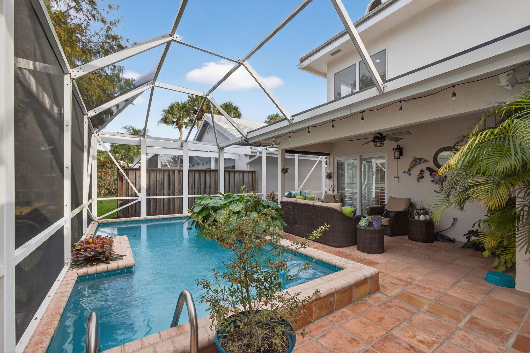 CANTERBURY AT PGA NATIONA - Residential