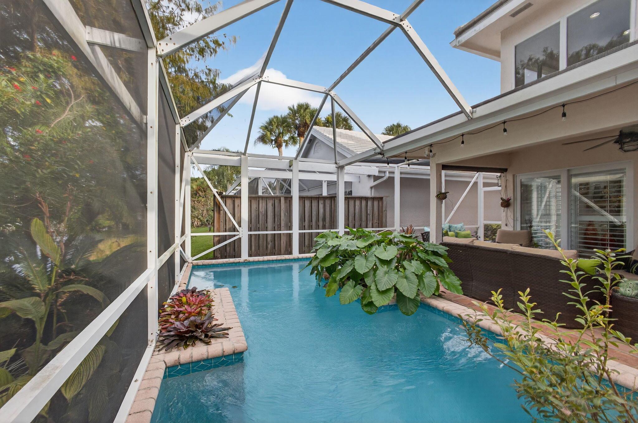 CANTERBURY AT PGA NATIONA - Residential