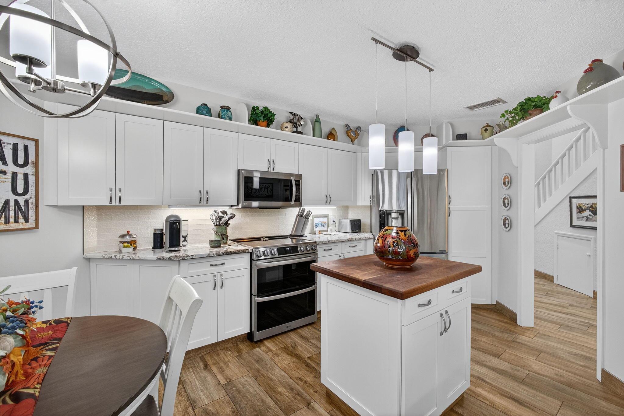 CANTERBURY AT PGA NATIONA - Residential