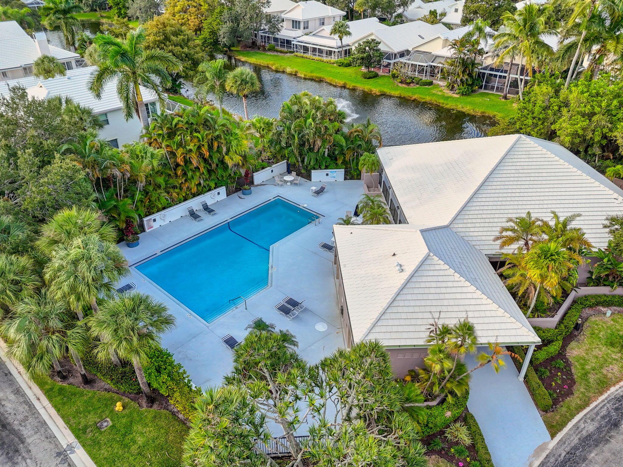 CANTERBURY AT PGA NATIONA - Residential