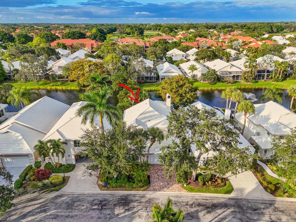 Photo of 221 Canterbury Drive W, Palm Beach Gardens, FL 33418 (MLS # R11138529)