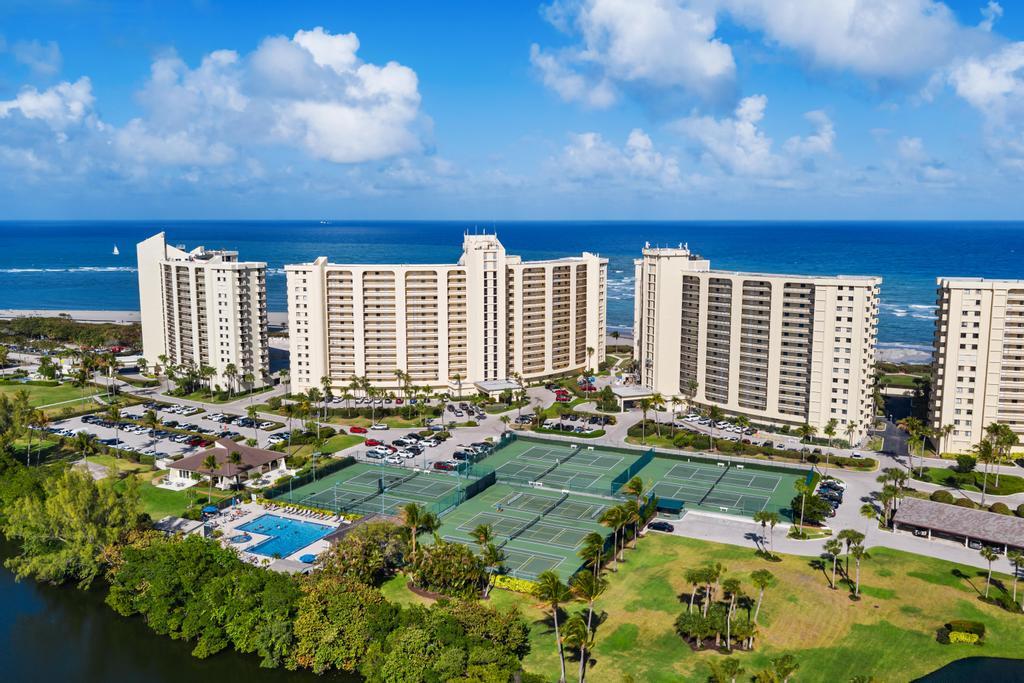 OCEAN TRAIL CONDO I - Residential