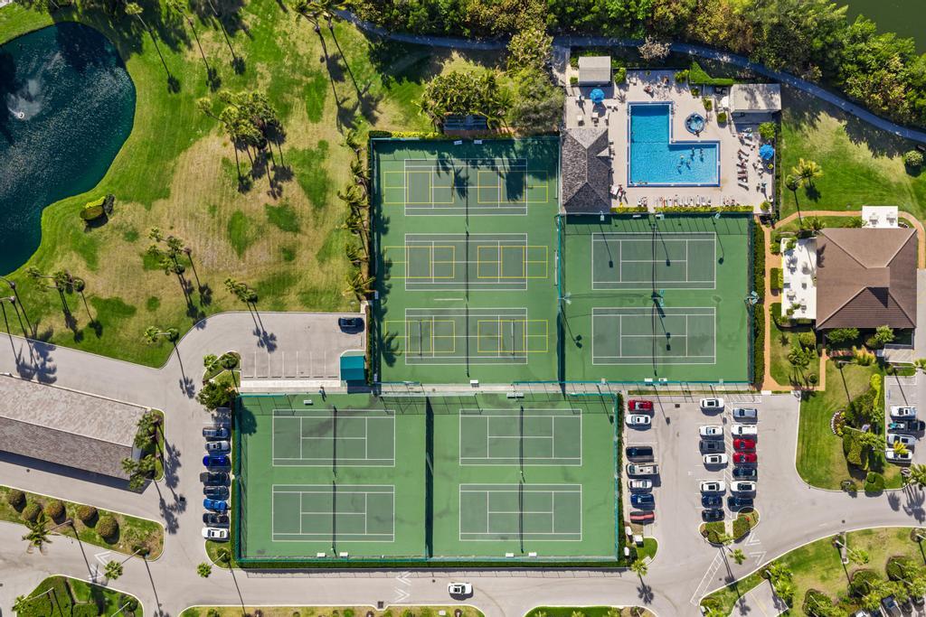 OCEAN TRAIL CONDO I - Residential