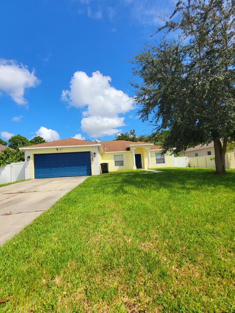 A home in Port St Lucie