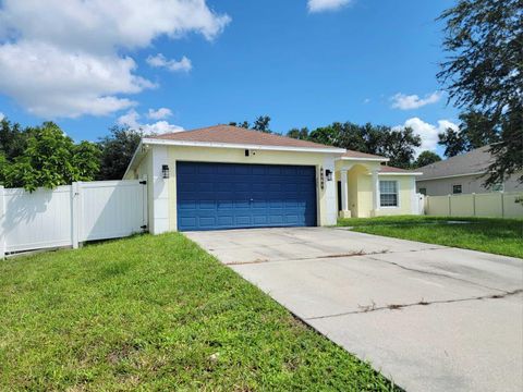 A home in Port St Lucie