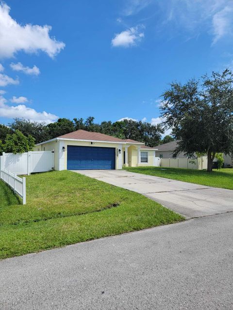 A home in Port St Lucie