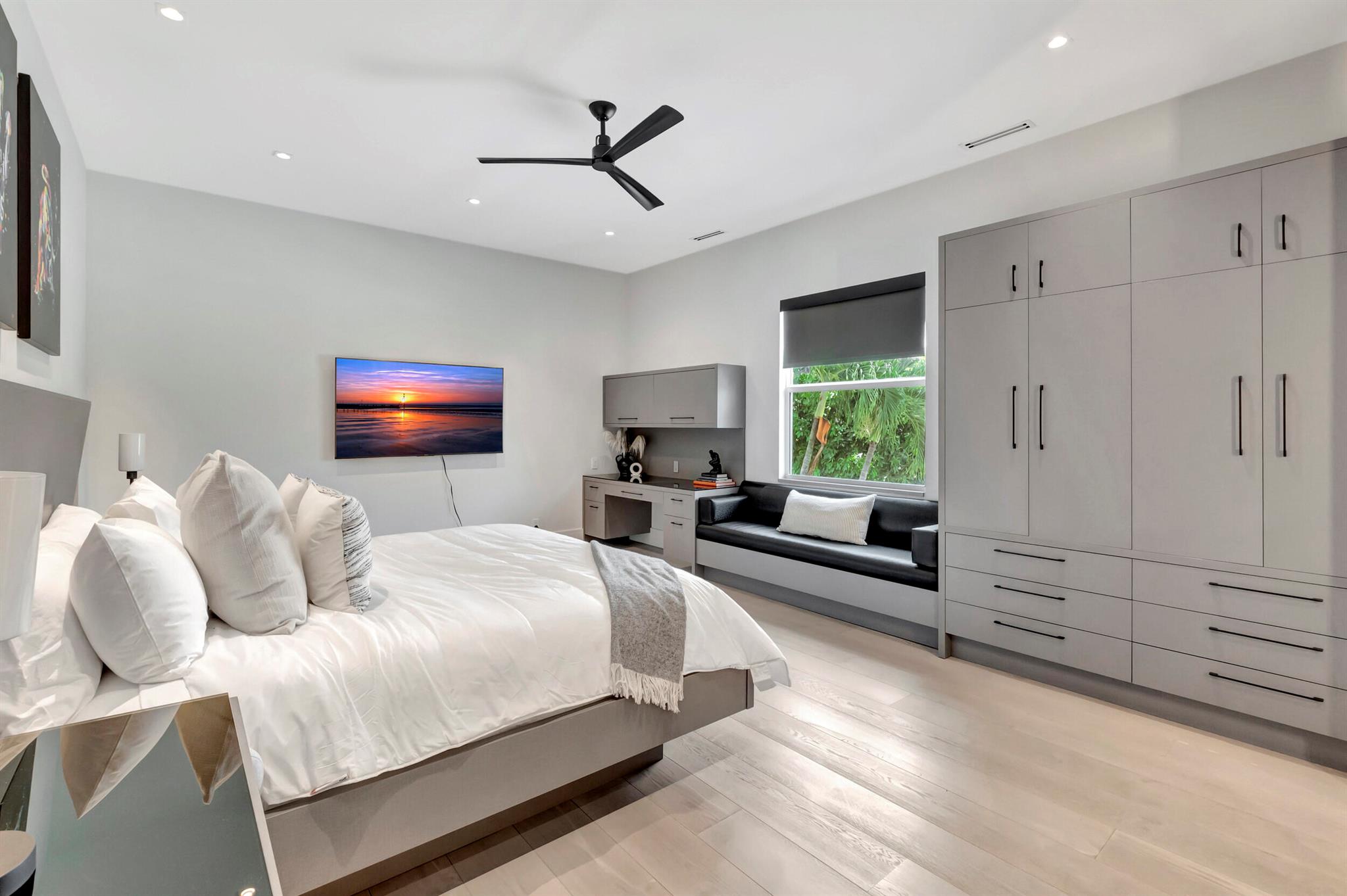 Mizner Country Club - Residential