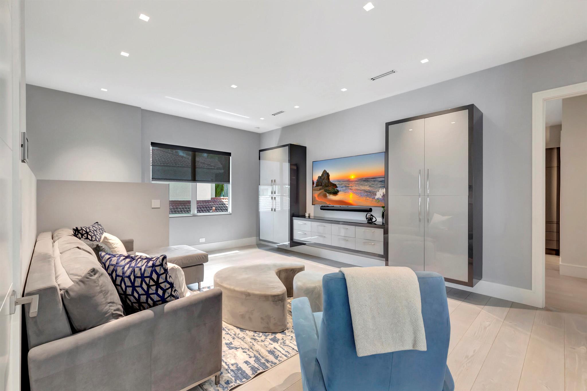 Mizner Country Club - Residential