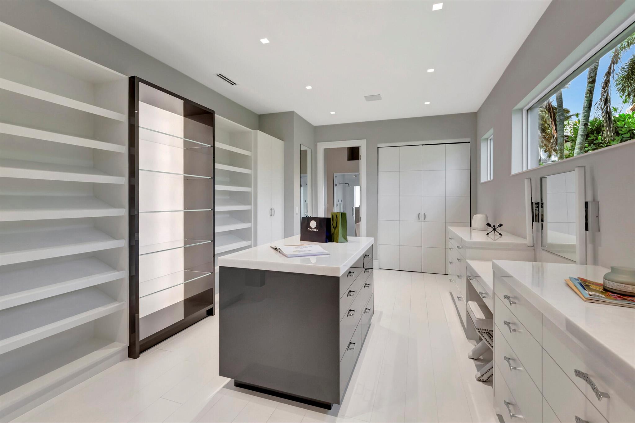 Mizner Country Club - Residential