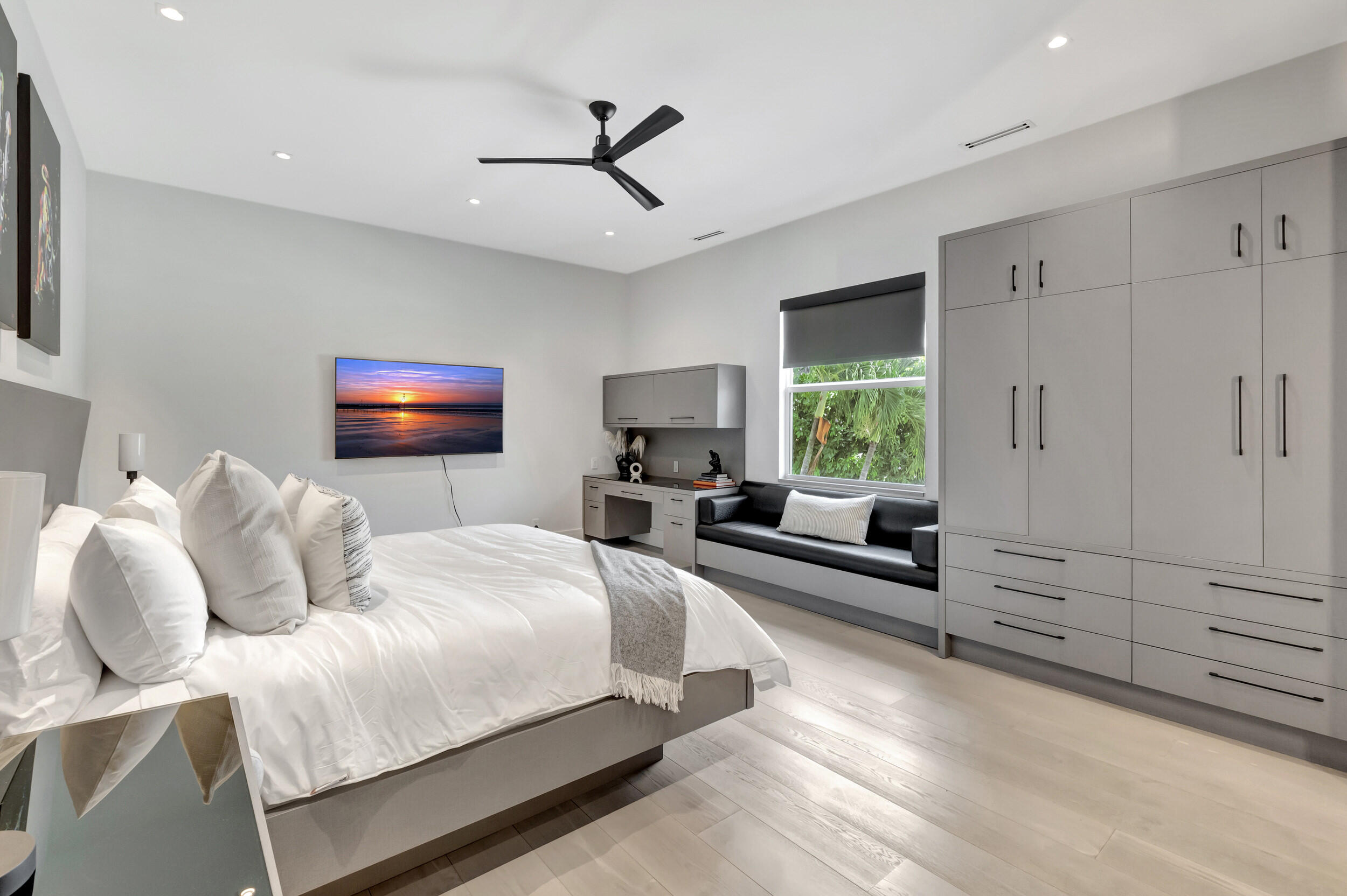 Mizner Country Club - Residential