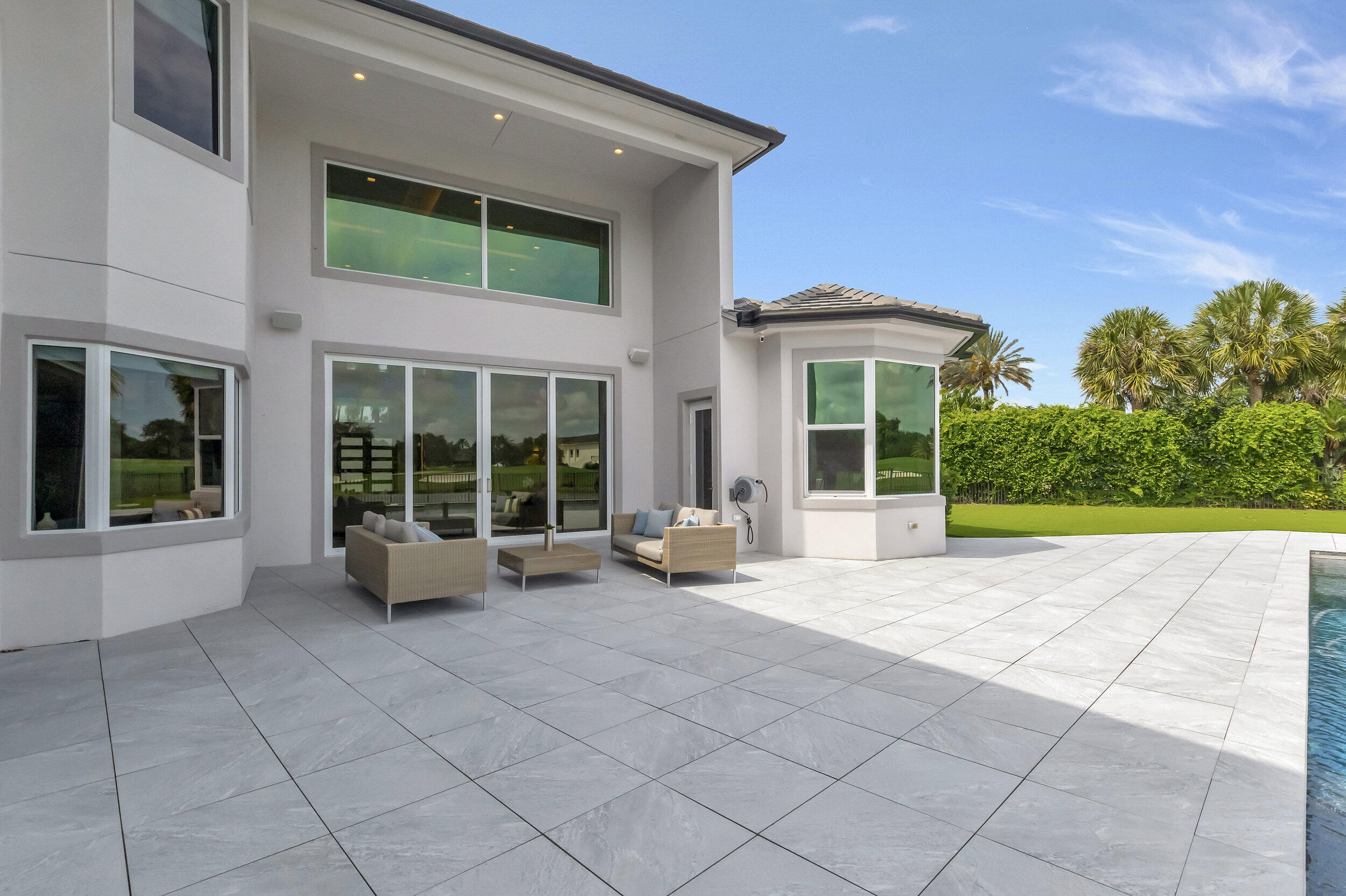 Mizner Country Club - Residential