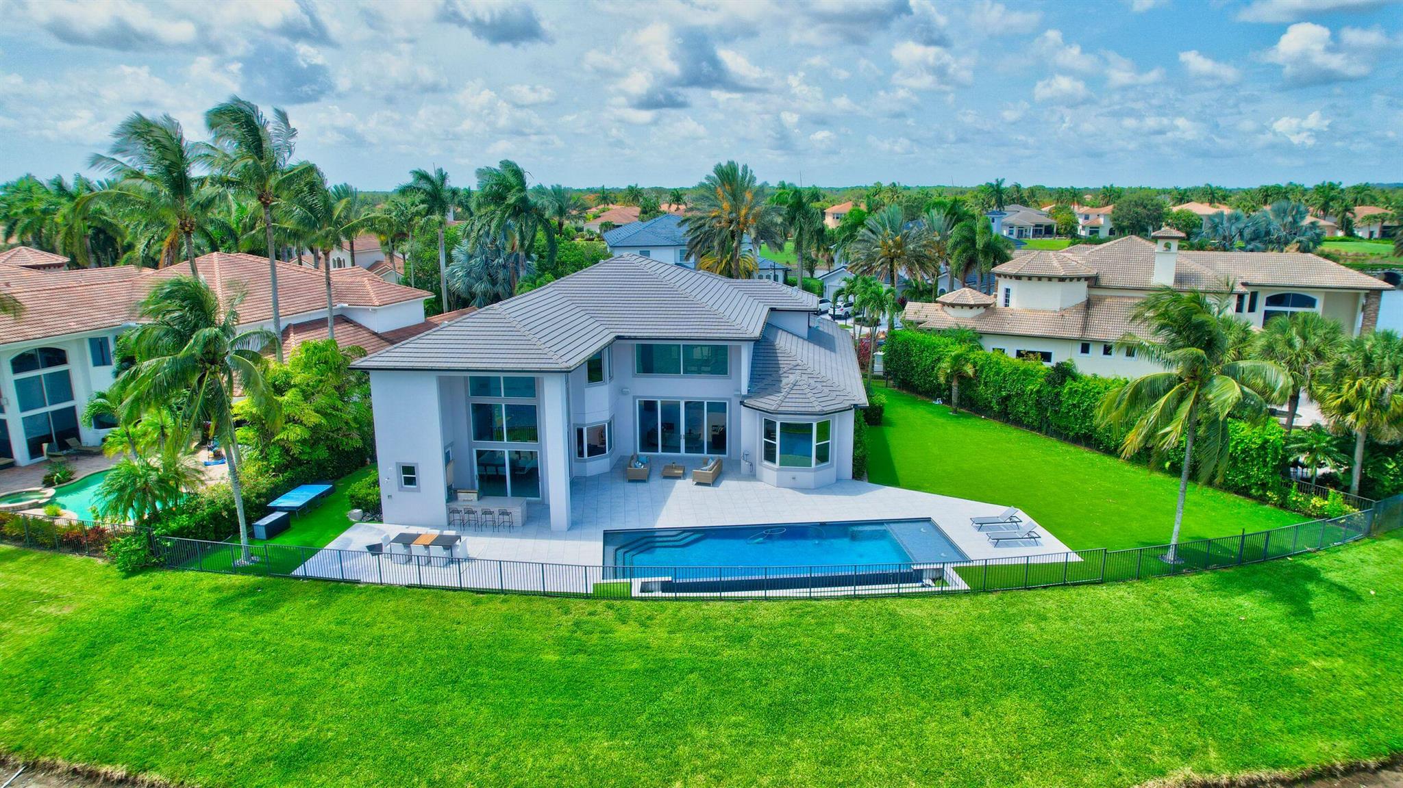 Mizner Country Club - Residential