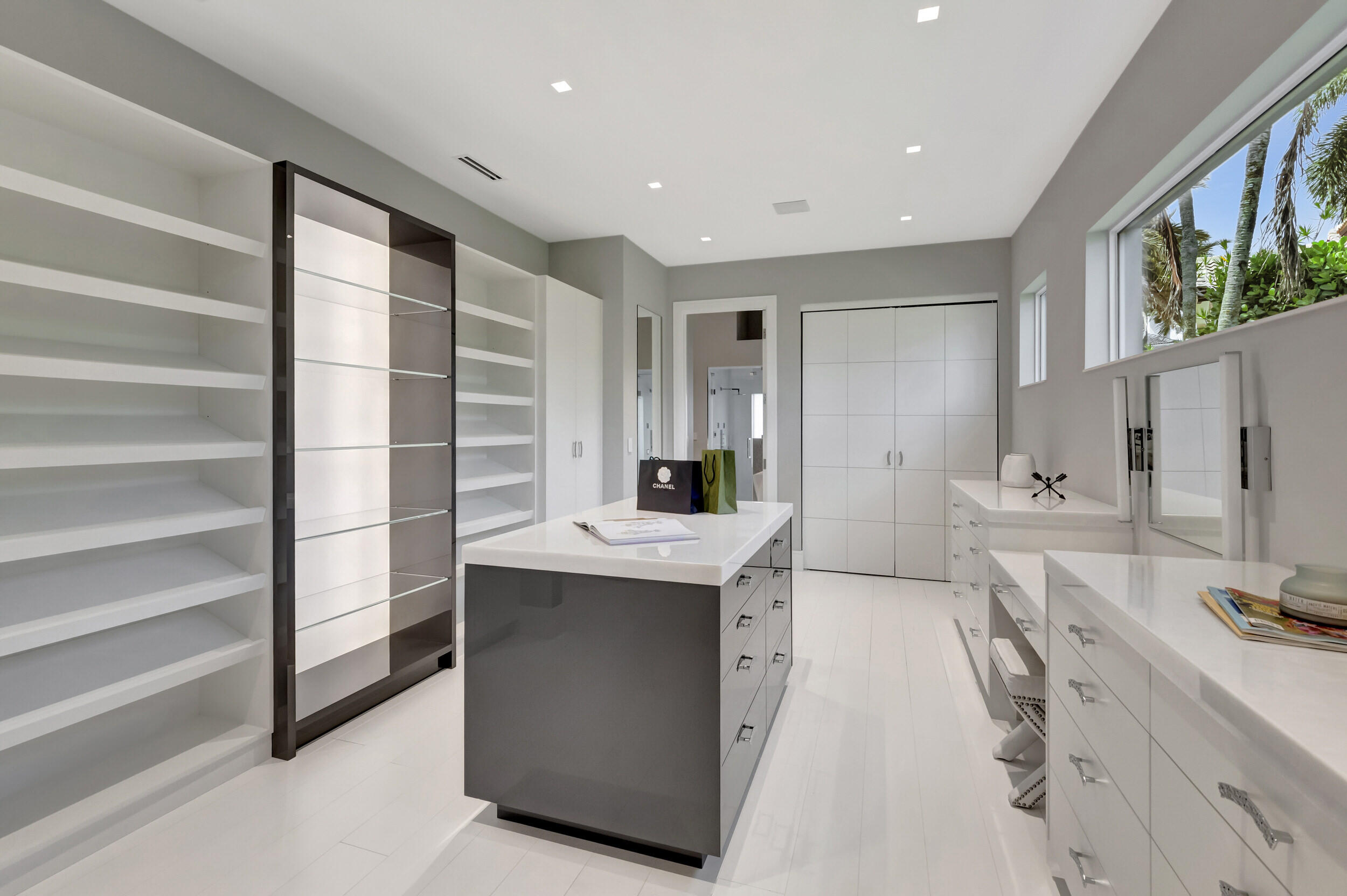 Mizner Country Club - Residential