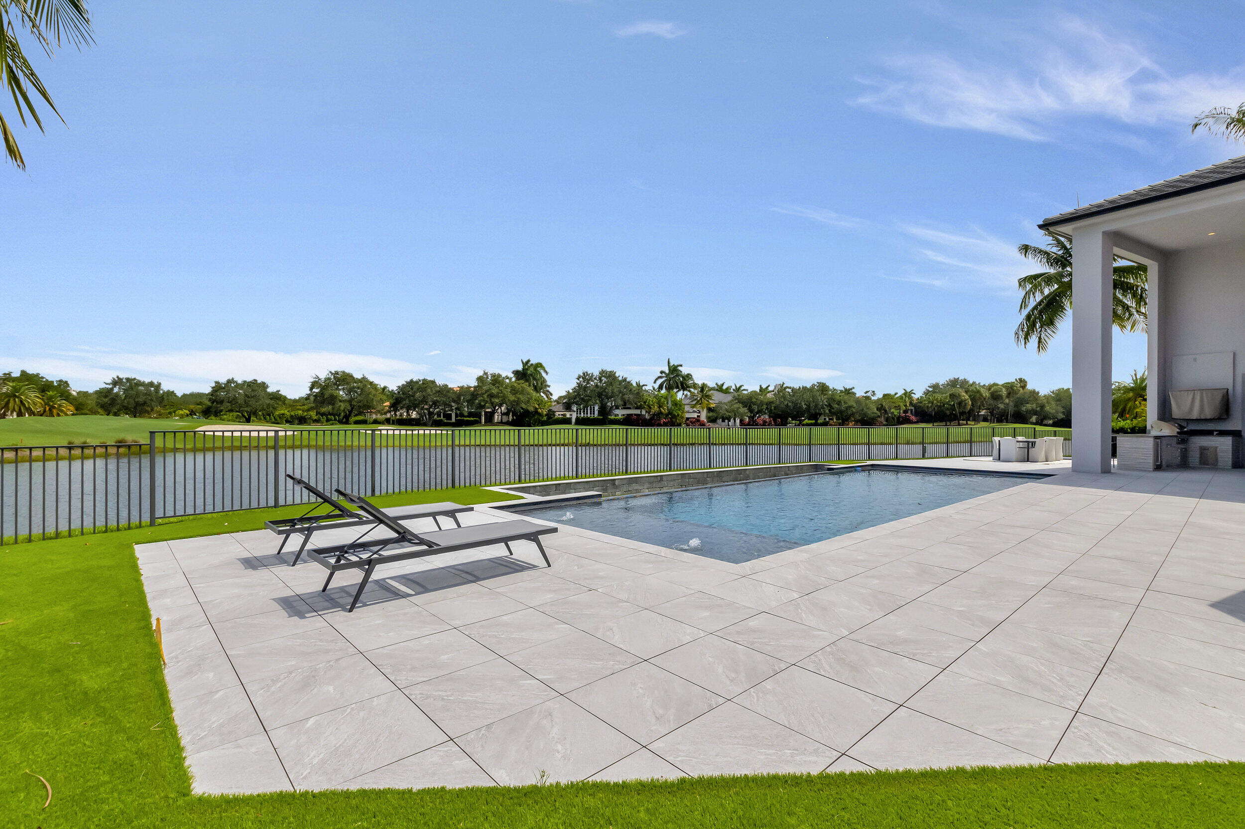 Mizner Country Club - Residential
