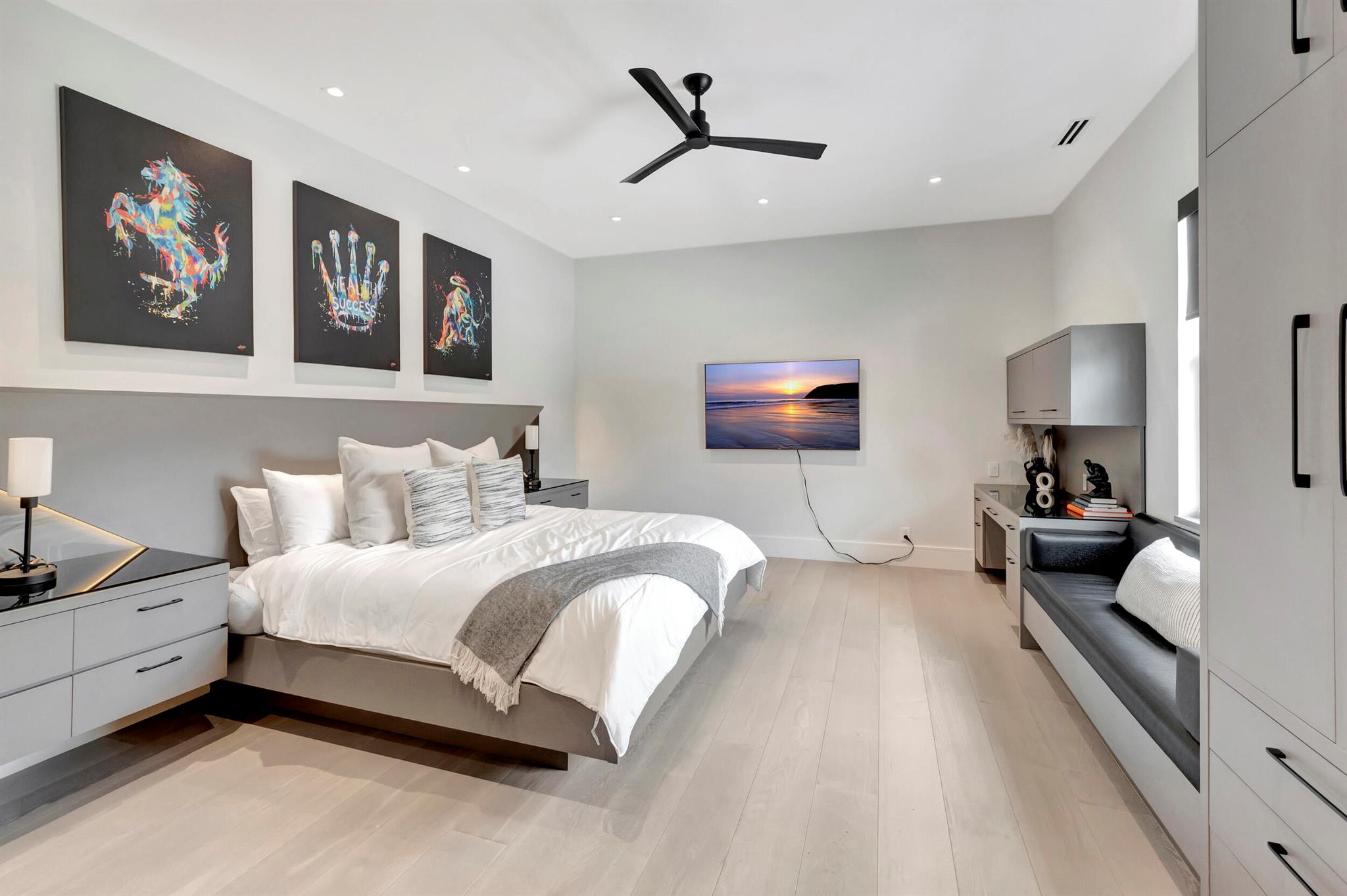 Mizner Country Club - Residential