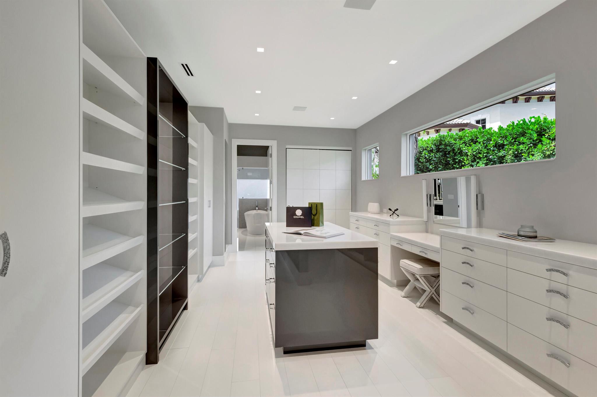 Mizner Country Club - Residential