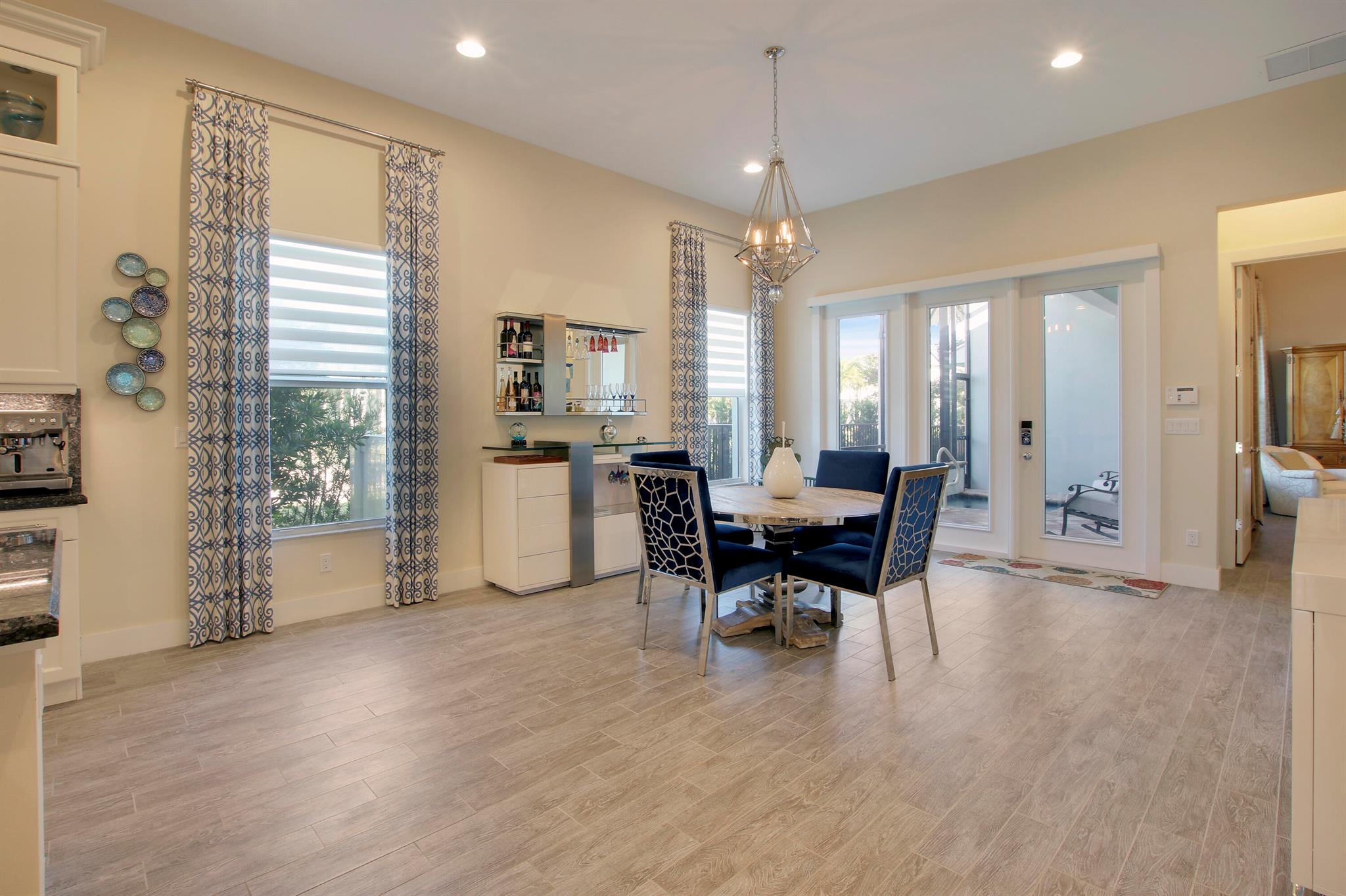 ALTON NEIGHBORHOOD 1 - Residential Lease