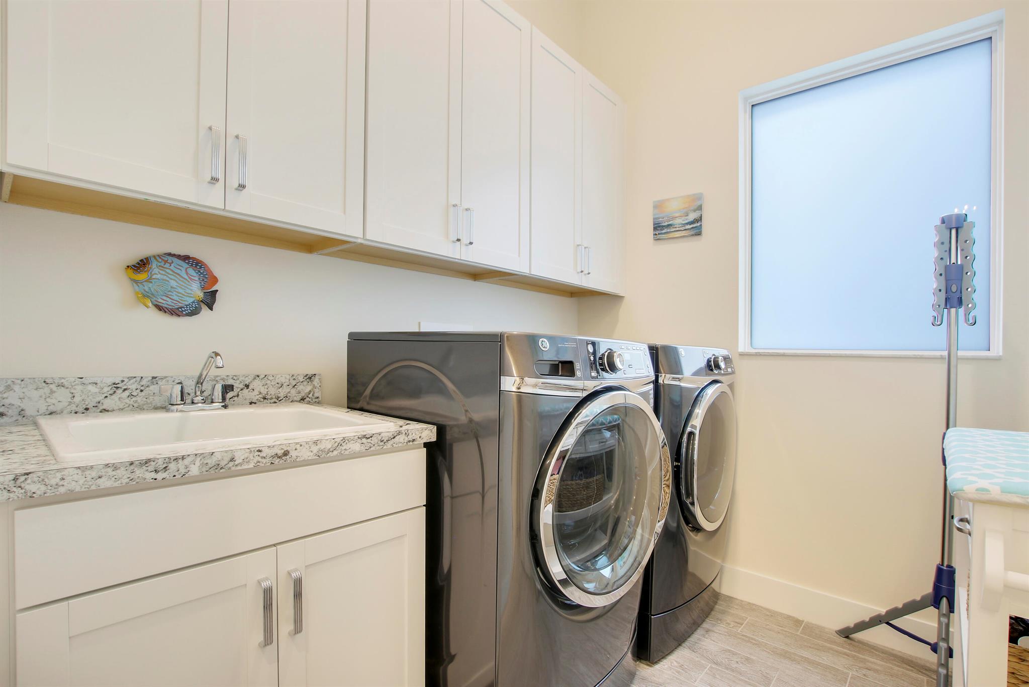 ALTON NEIGHBORHOOD 1 - Residential Lease