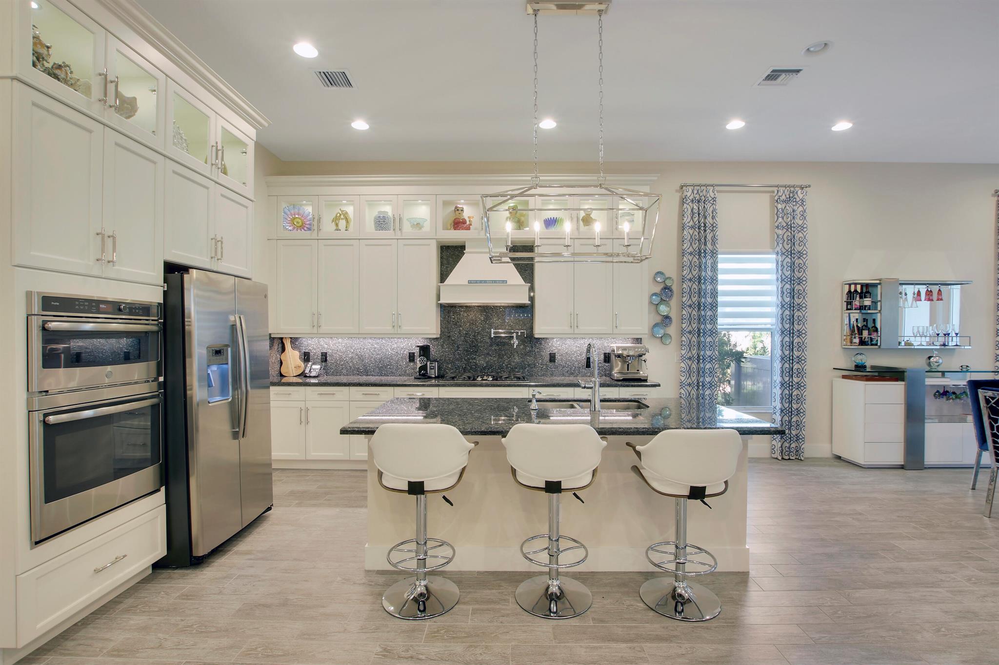 ALTON NEIGHBORHOOD 1 - Residential Lease