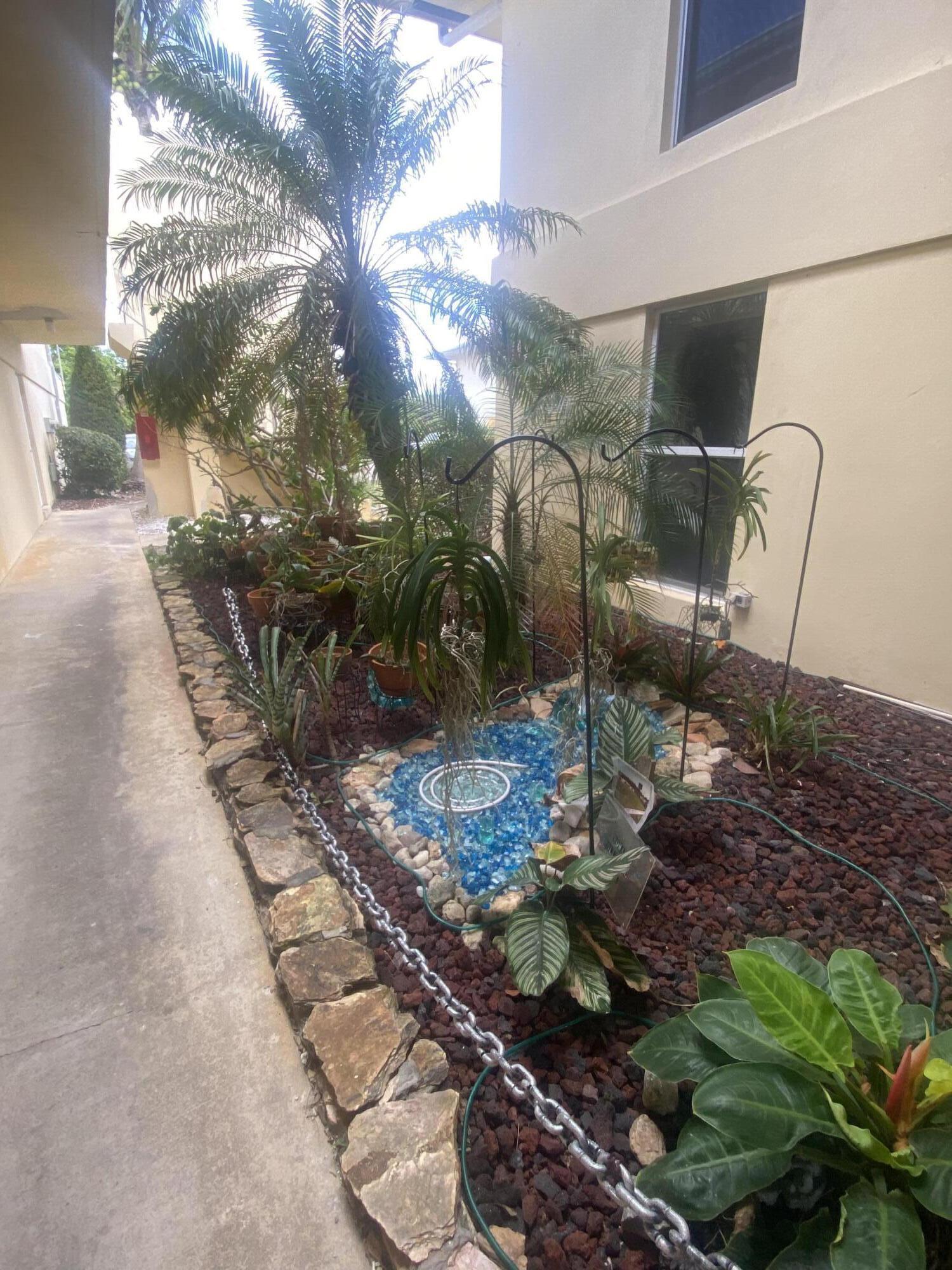 REGENCY MANOR CONDO - Residential