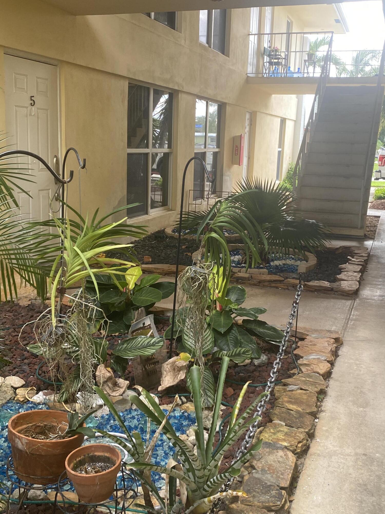 REGENCY MANOR CONDO - Residential