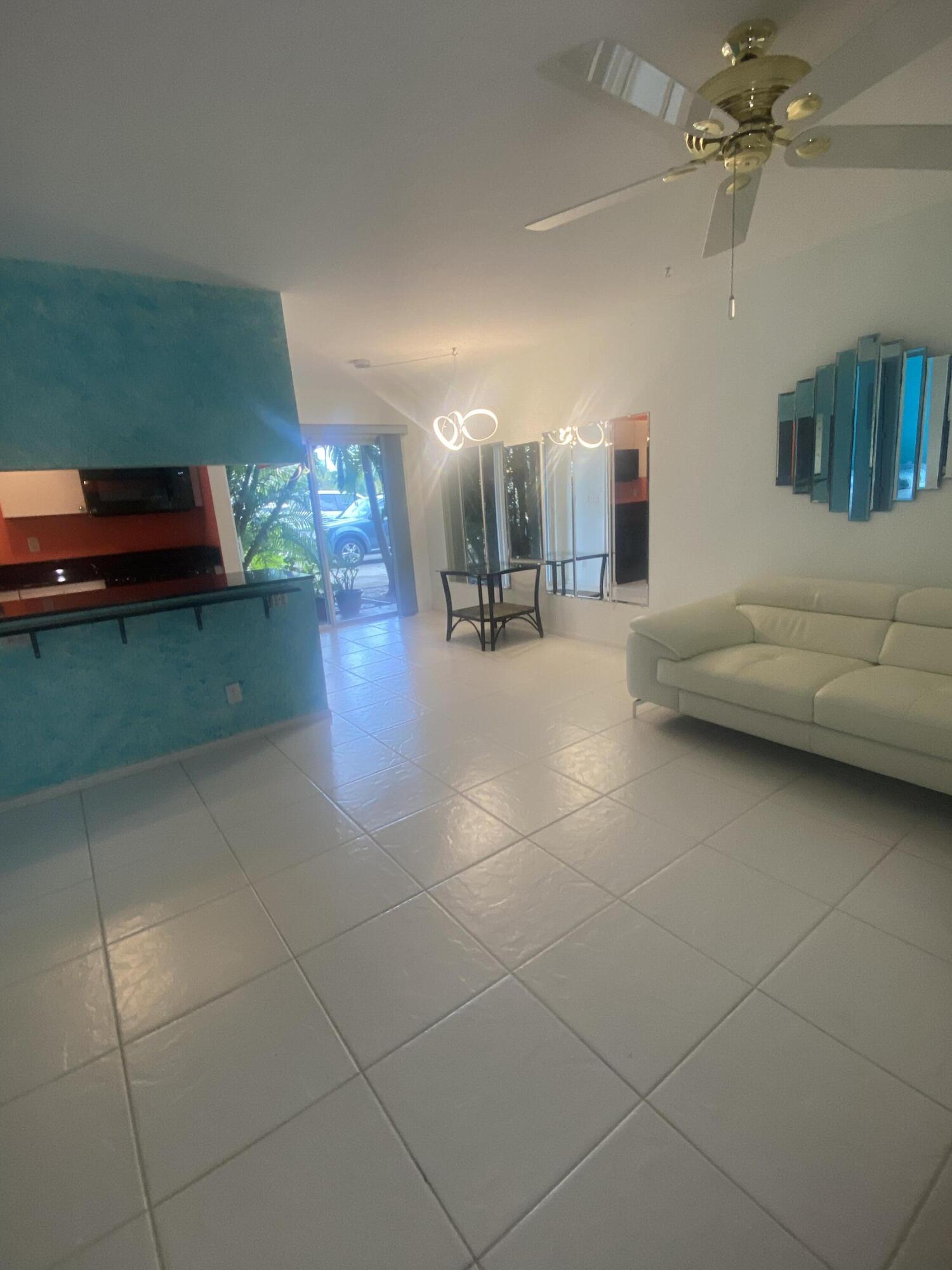 REGENCY MANOR CONDO - Residential