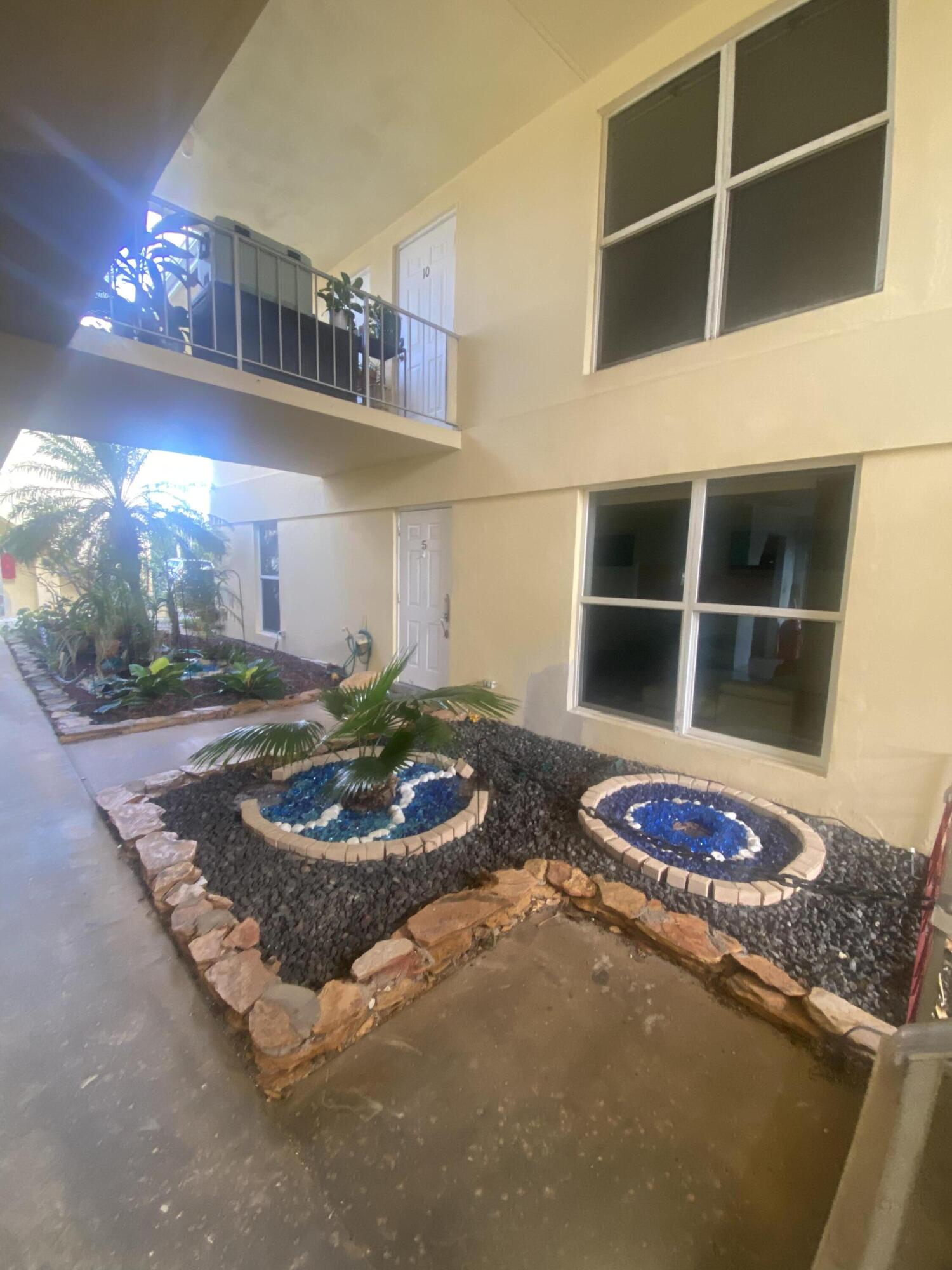 REGENCY MANOR CONDO - Residential