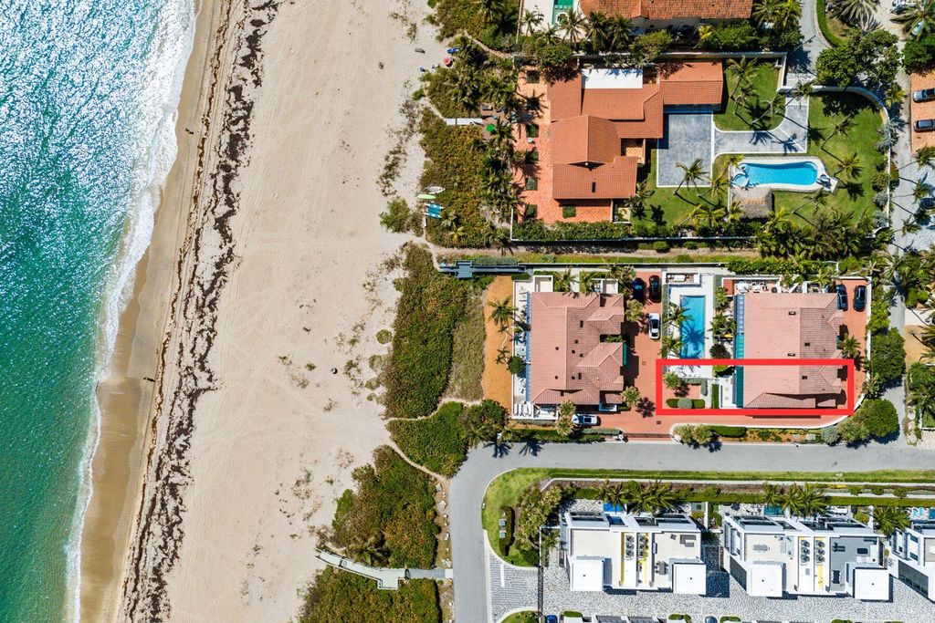 Photo of 11545 Old Ocean Boulevard #D, Boynton Beach, FL 33435 (MLS # R11077728)