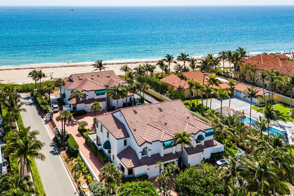 Photo of 11545 Old Ocean Boulevard #D, Boynton Beach, FL 33435 (MLS # R11077728)