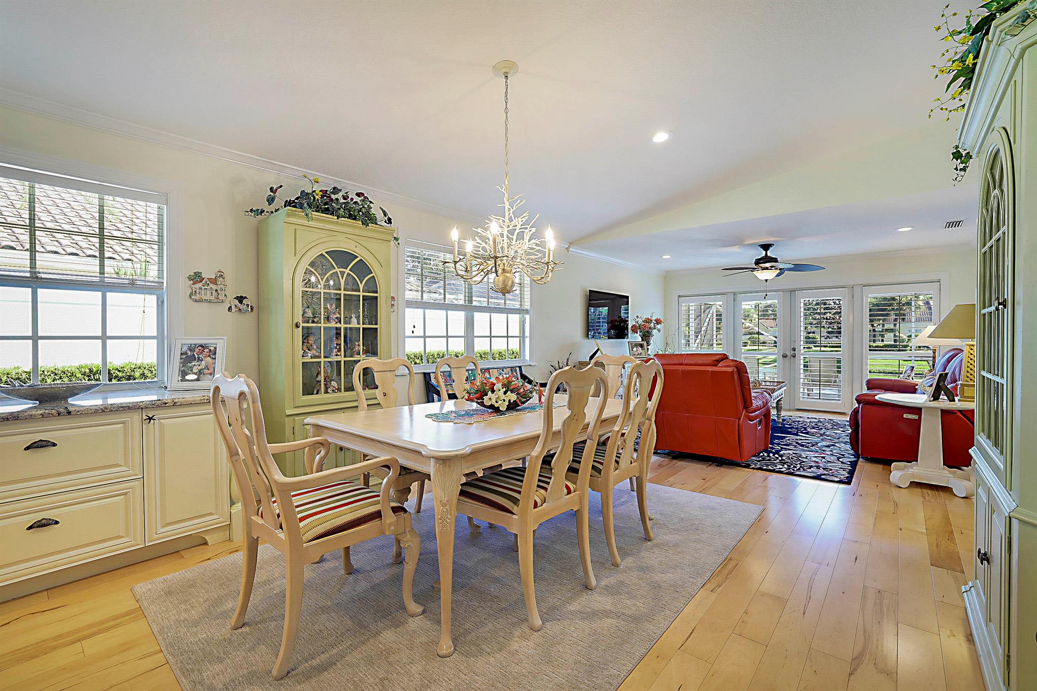 ISLES AT PALM BEACH GARDE - Residential