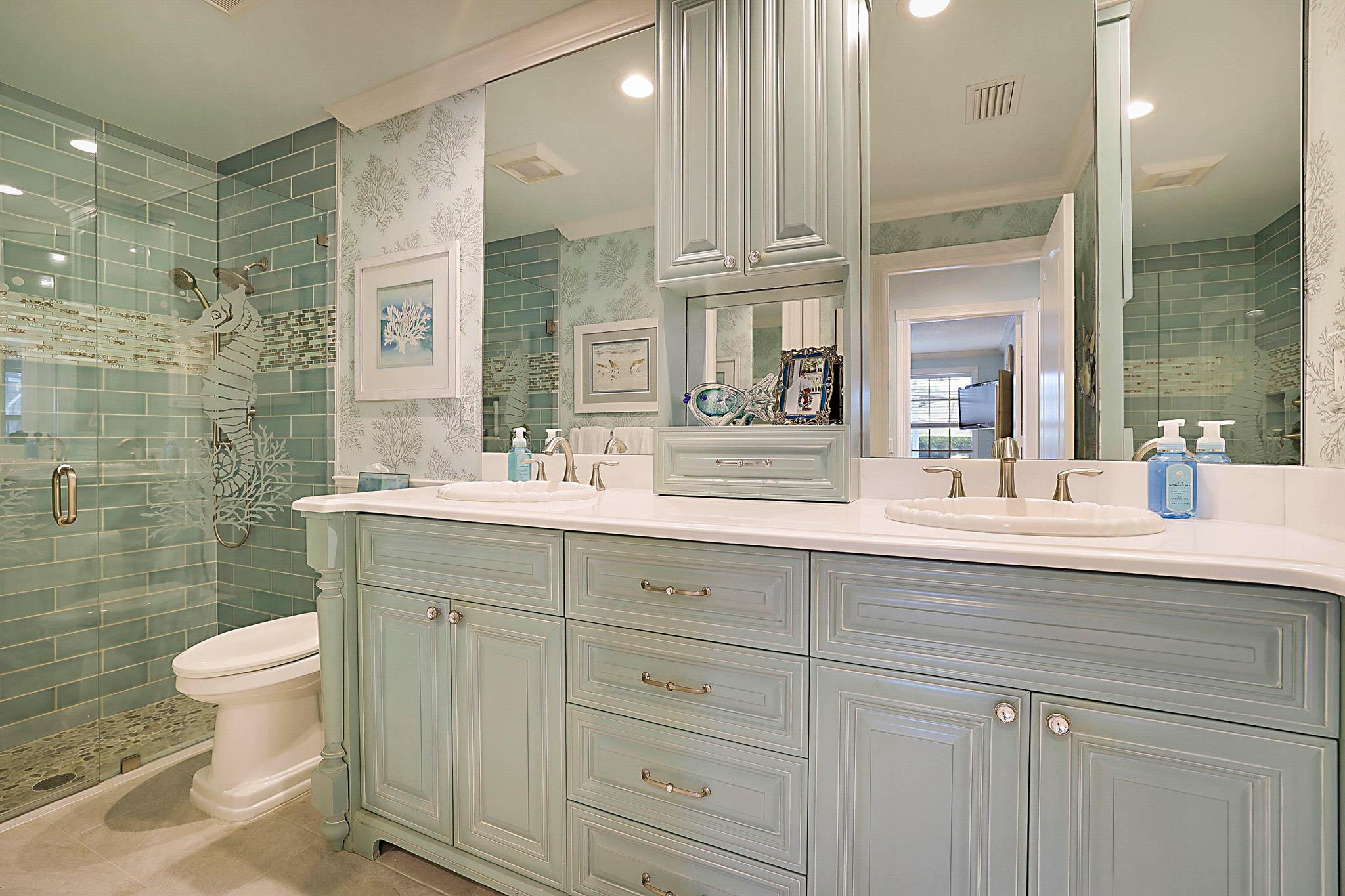 ISLES AT PALM BEACH GARDE - Residential