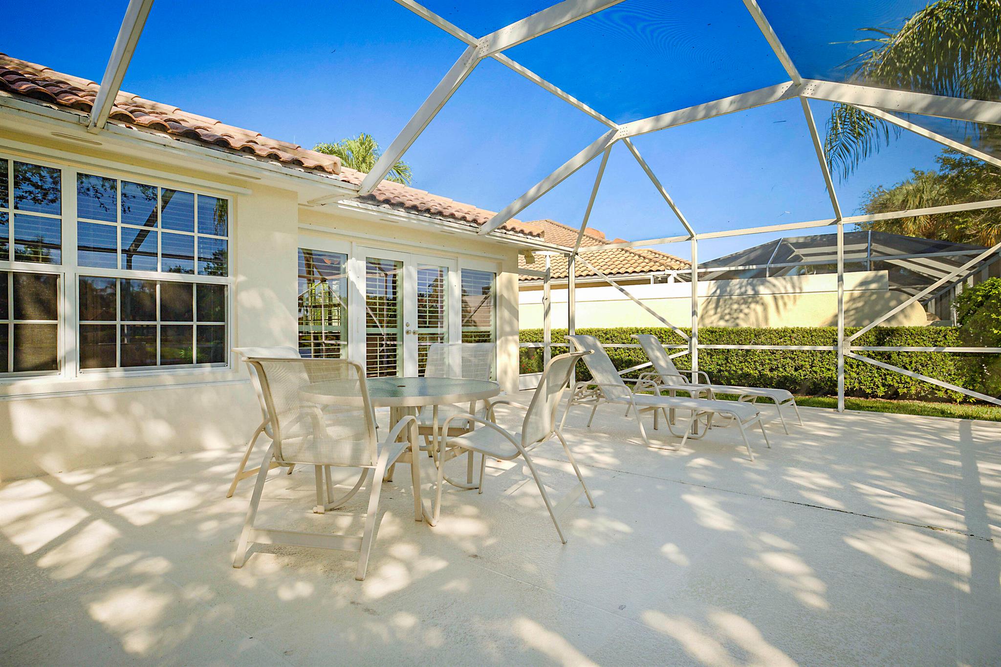 ISLES AT PALM BEACH GARDE - Residential