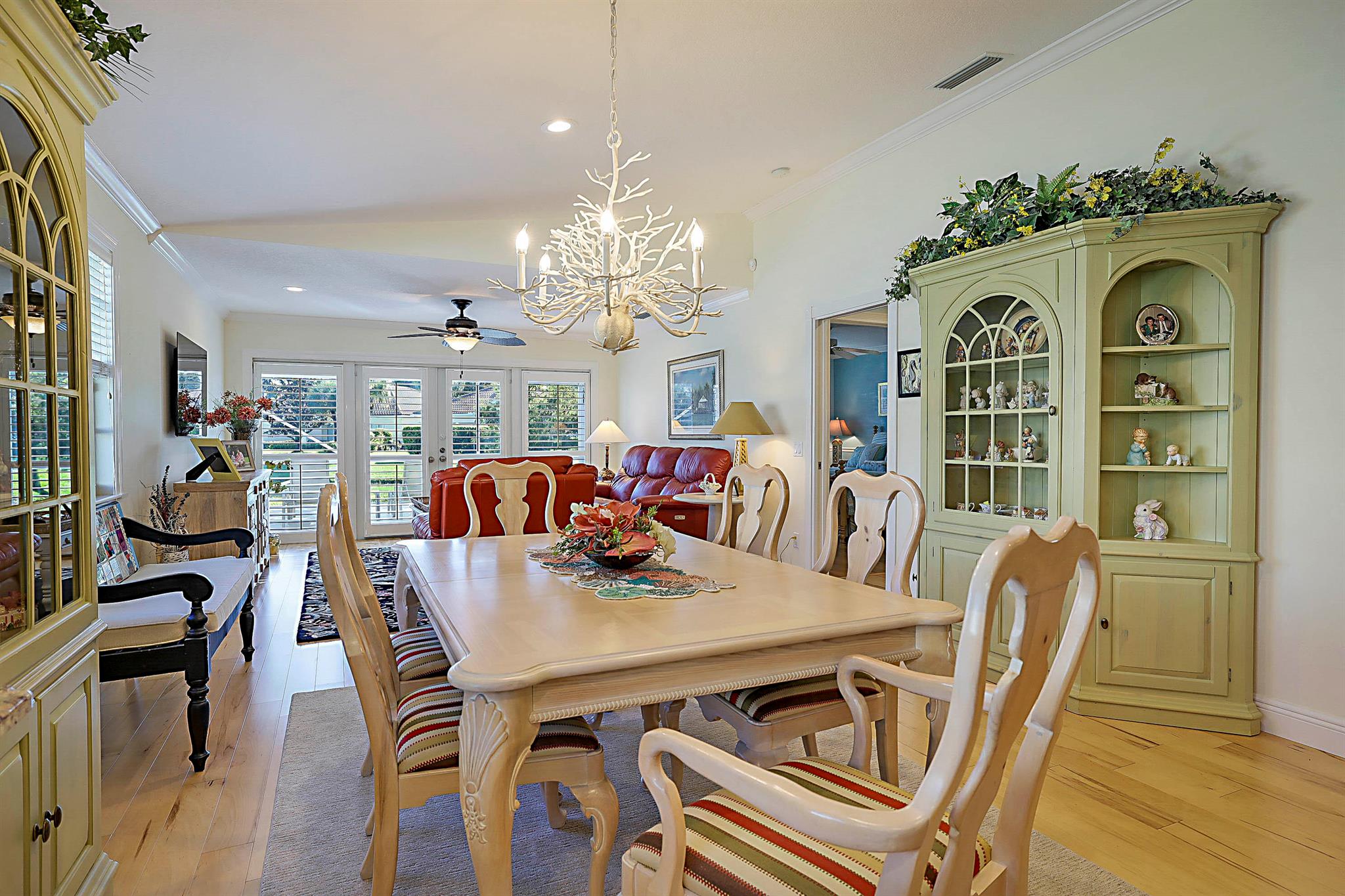 ISLES AT PALM BEACH GARDE - Residential