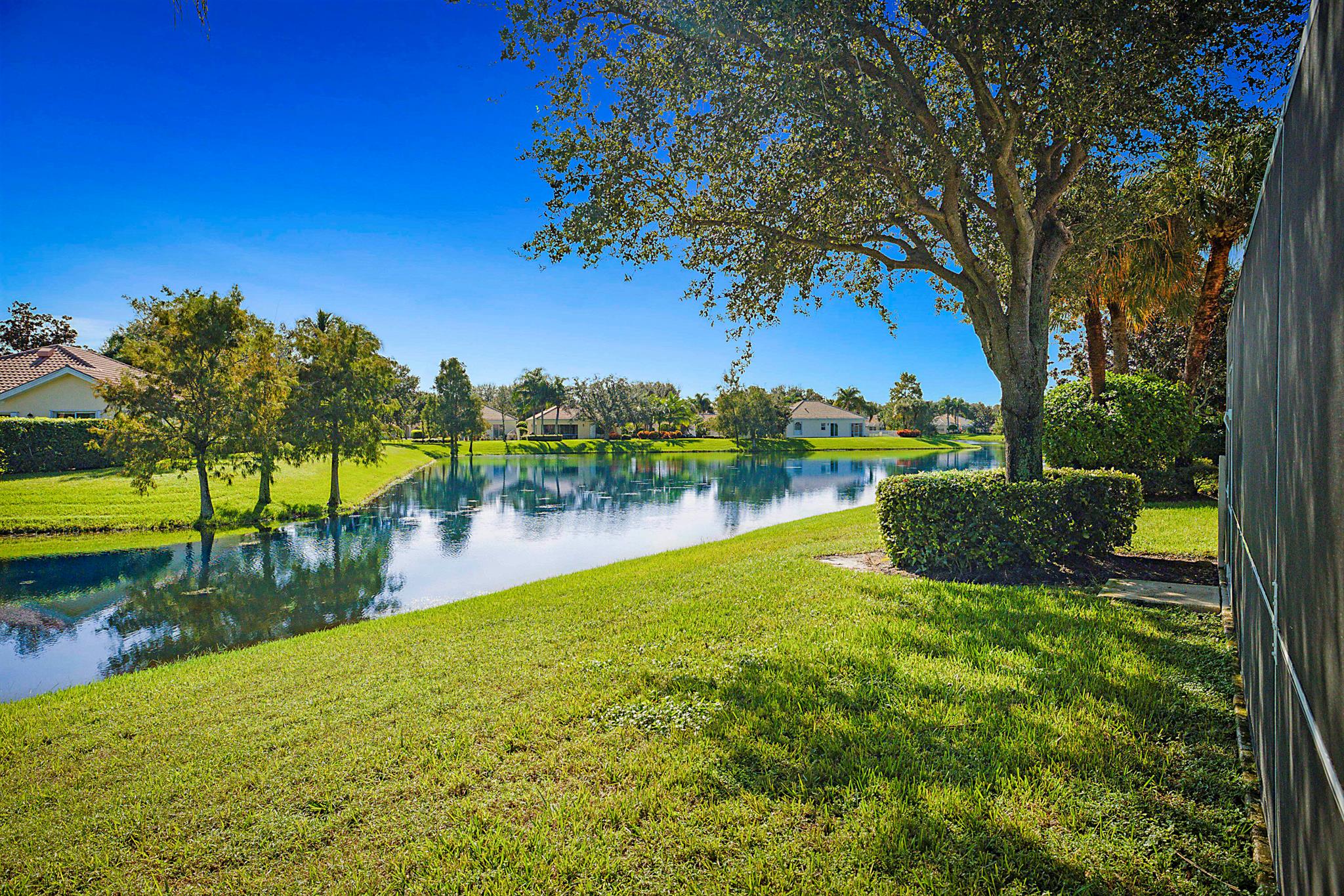 ISLES AT PALM BEACH GARDE - Residential