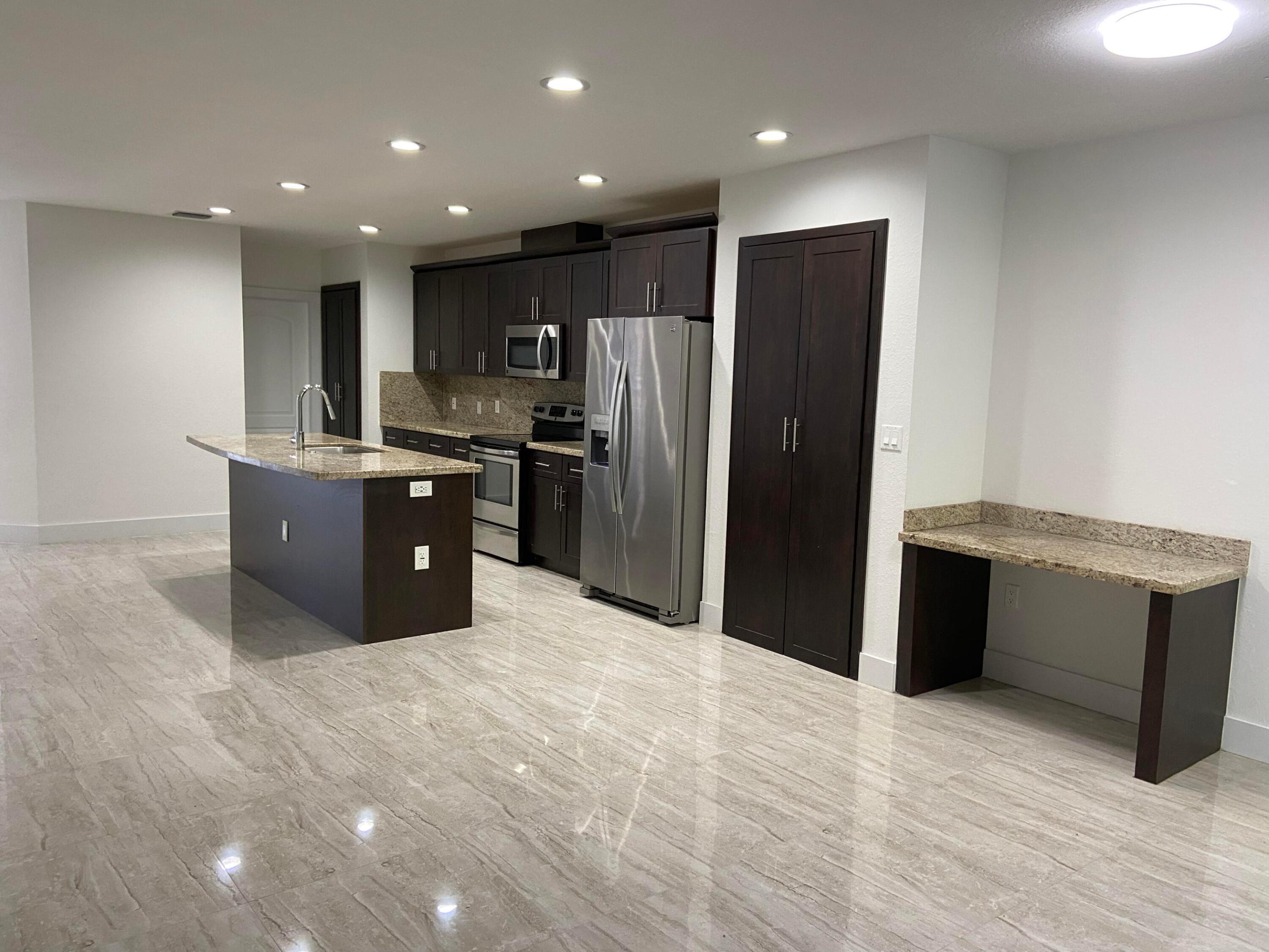 CASA DEL SOL - Residential Lease