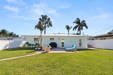 Single Family Residence in Pompano Beach FL 2405 6th Street St 29.jpg