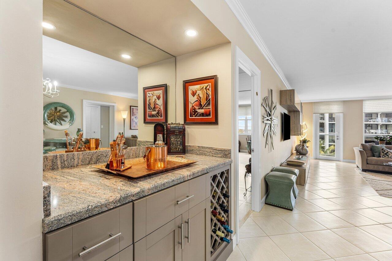 PATRICIAN OF PALM BEACH CONDO - Residential
