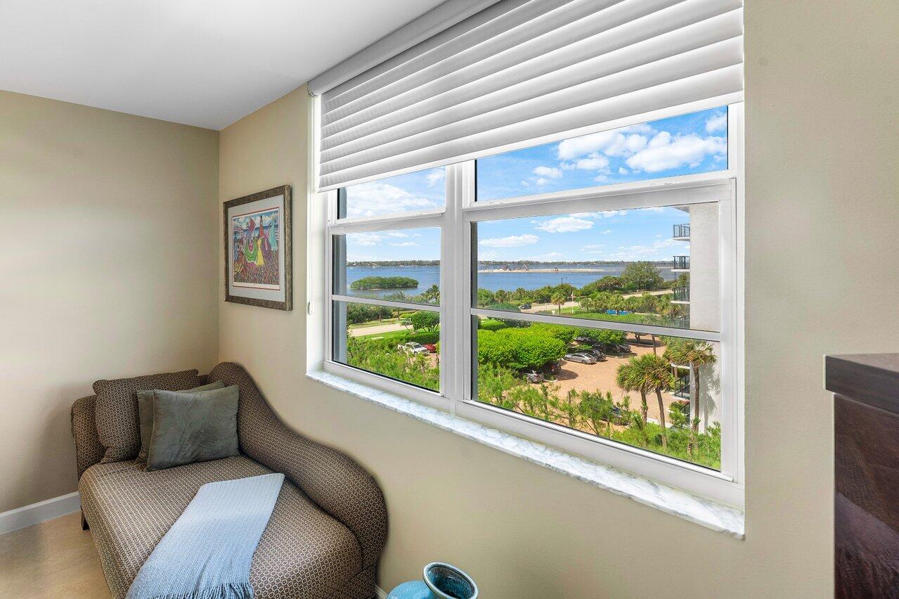 PATRICIAN OF PALM BEACH CONDO - Residential