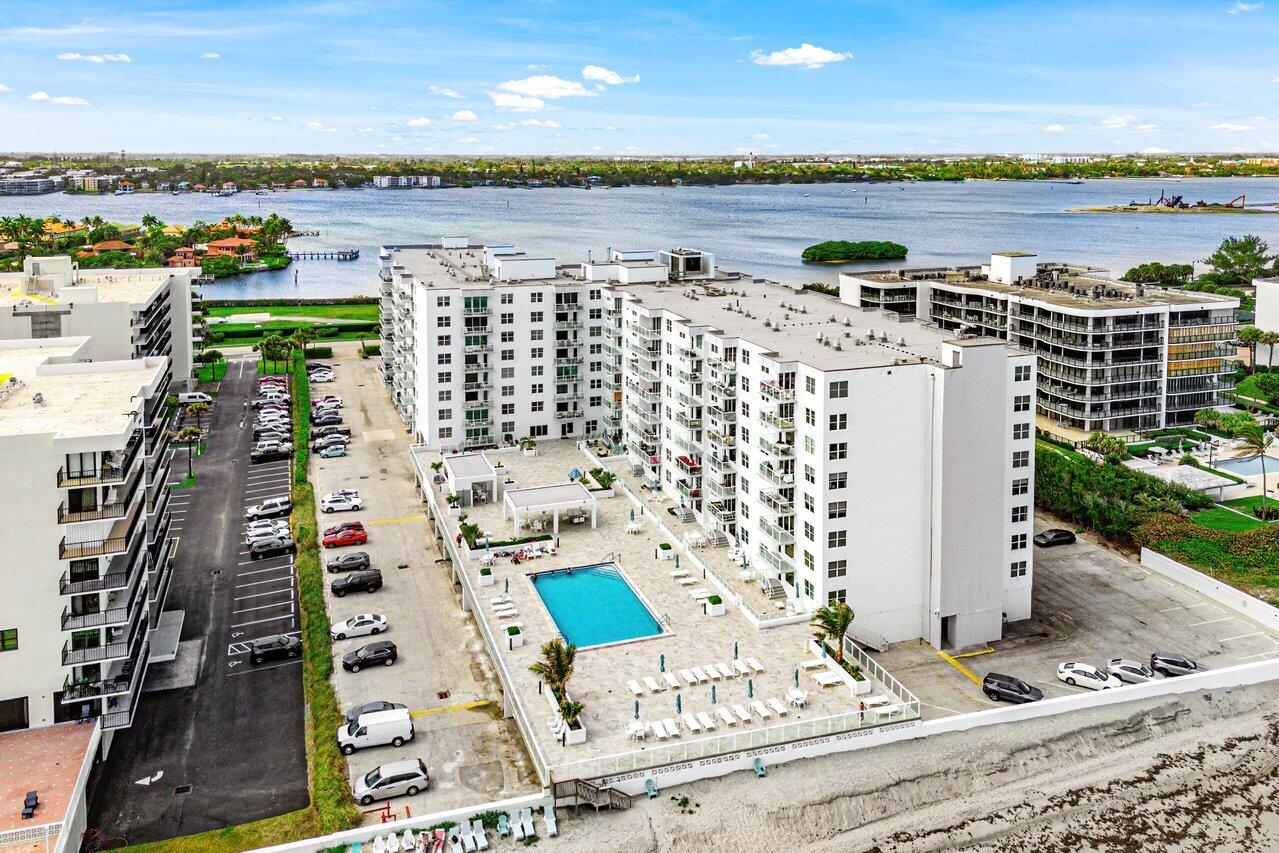 PATRICIAN OF PALM BEACH CONDO - Residential