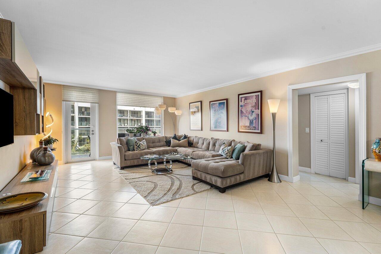 PATRICIAN OF PALM BEACH CONDO - Residential