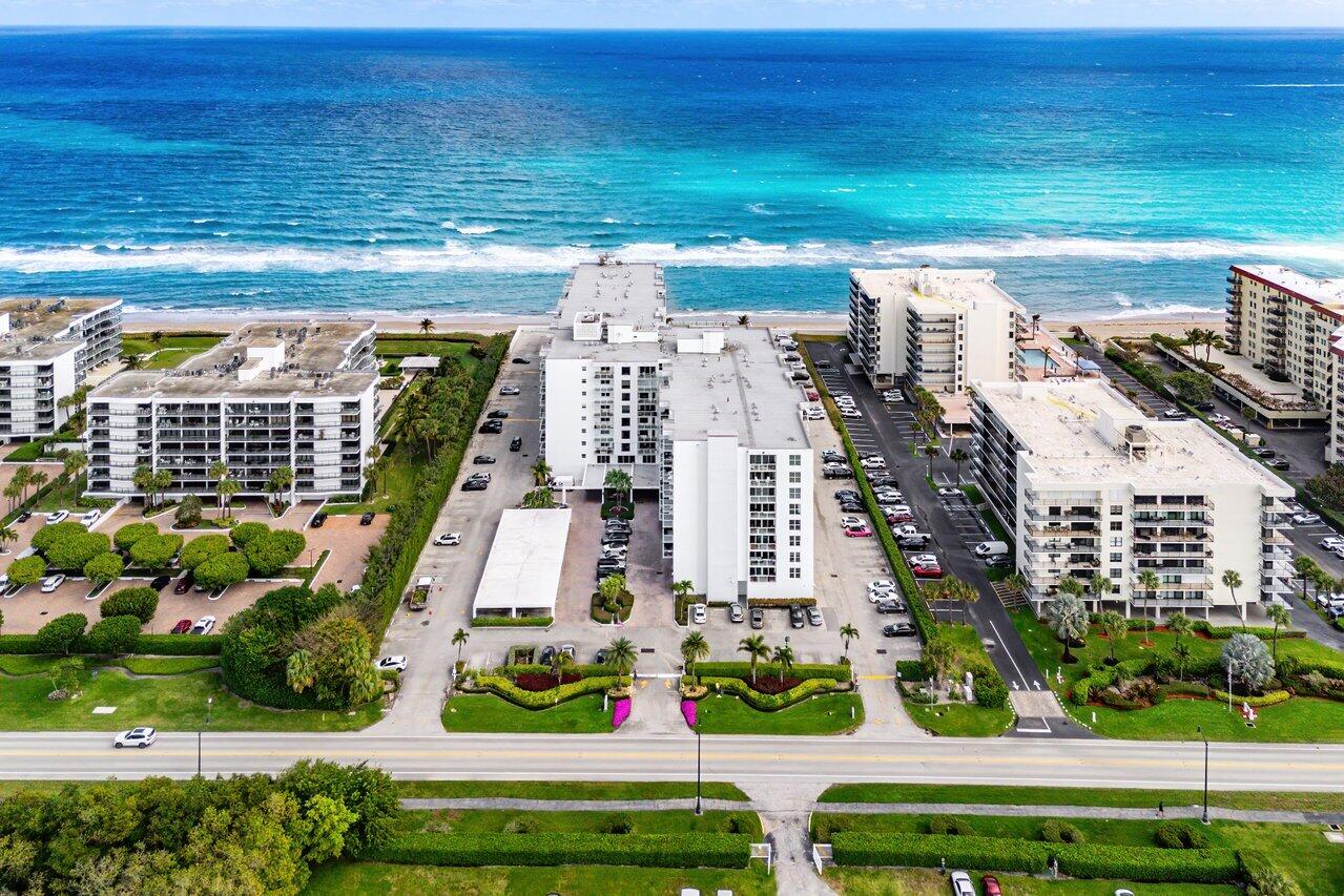 PATRICIAN OF PALM BEACH CONDO - Residential