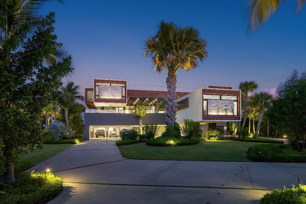 Photo of 1005 NE Doubloon Drive, Stuart, FL 34996 (MLS # R10937135)