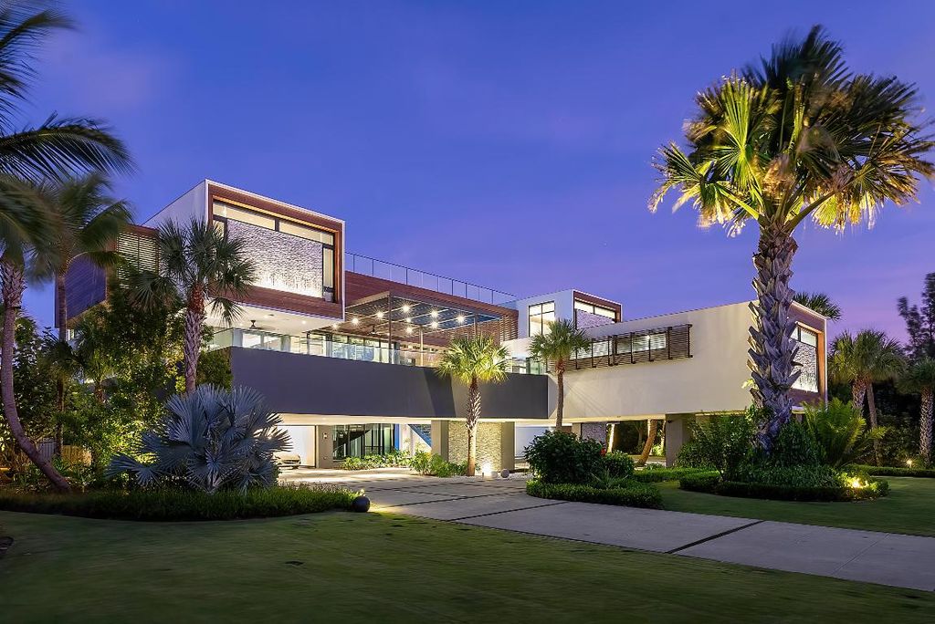 Photo of 1005 NE Doubloon Drive, Stuart, FL 34996 (MLS # R10937135)