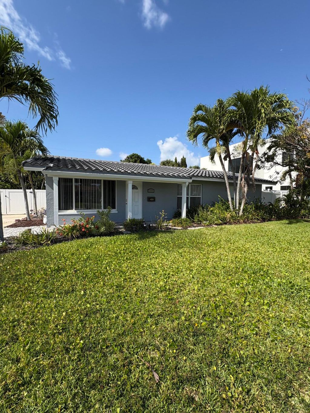 Photo of 971 SW 12th Street, Boca Raton, FL 33486 (MLS # R11078305)