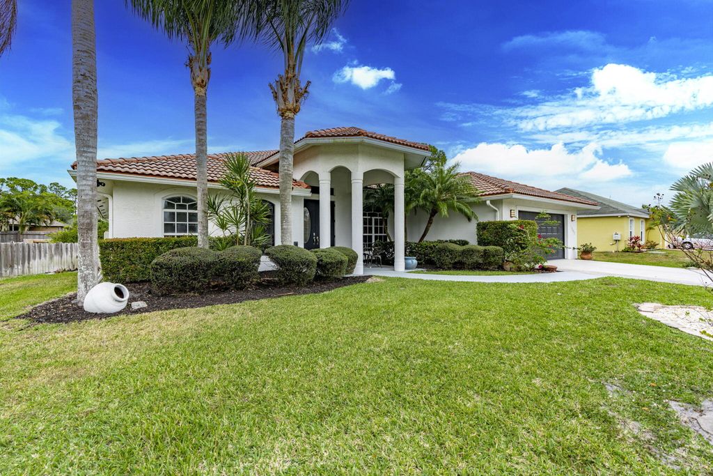 Photo of 1343 SW Hebner Avenue, Port Saint Lucie, FL 34953 (MLS # R11163255)