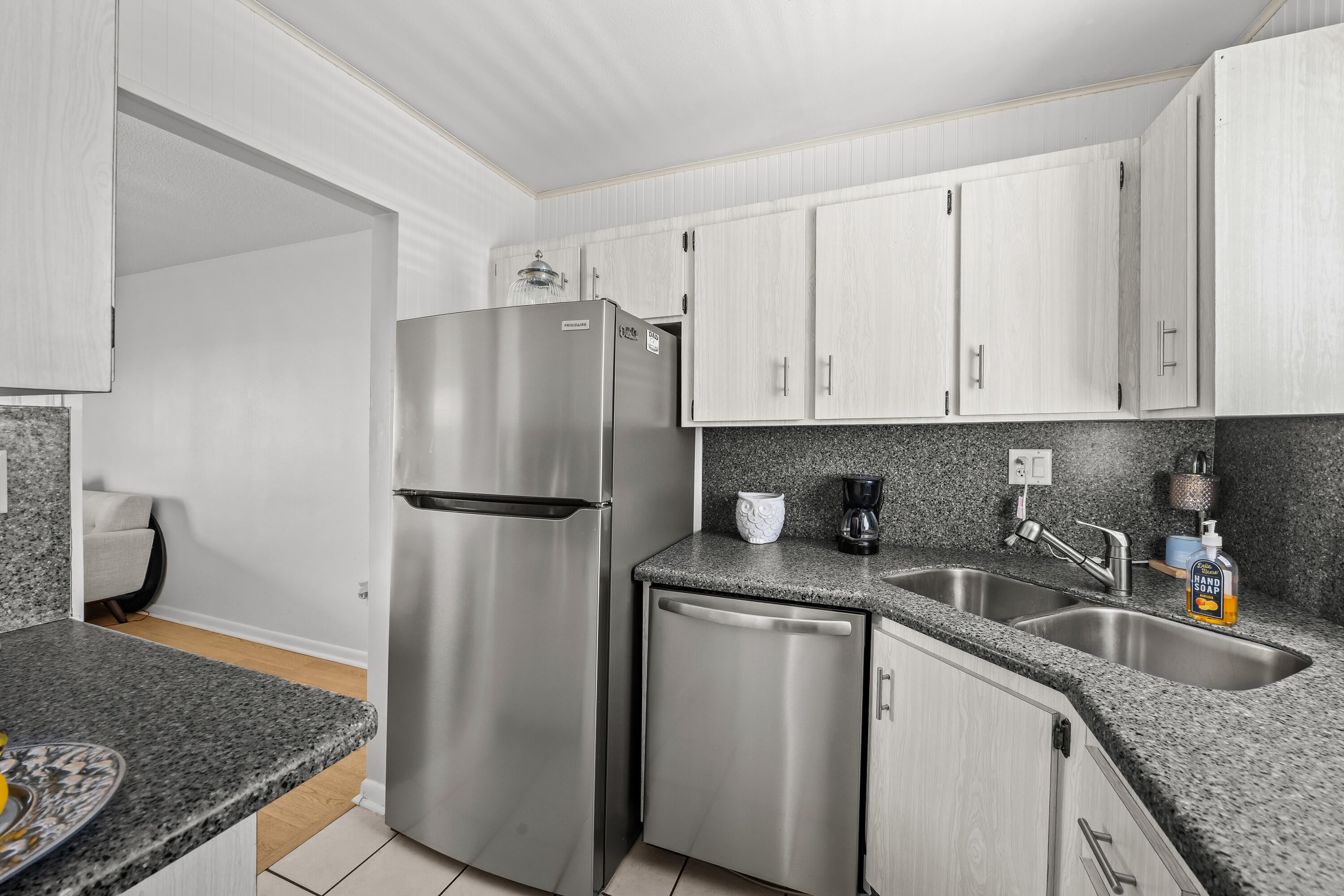 1917 SW Palm City Road Apt g
