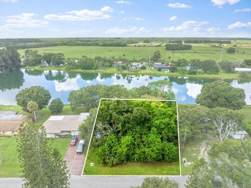 An oversized .27 acre lakeview lot just a short walk or bicycle ride away from the Lakewood Regional Park. Enjoy nature trails, soccer fields, baseball fields, disc golf course, playgrounds, covered picnic areas, and a community pool just down the road. Located on the border of Vero Beach and Fort Pierce you can enjoy beautiful beaches to the north and the famous Fort Pierce Jetty/Inlet to the south. For work or vacation, you'll have quick commute with access to I-95 and US-1 just minutes away.