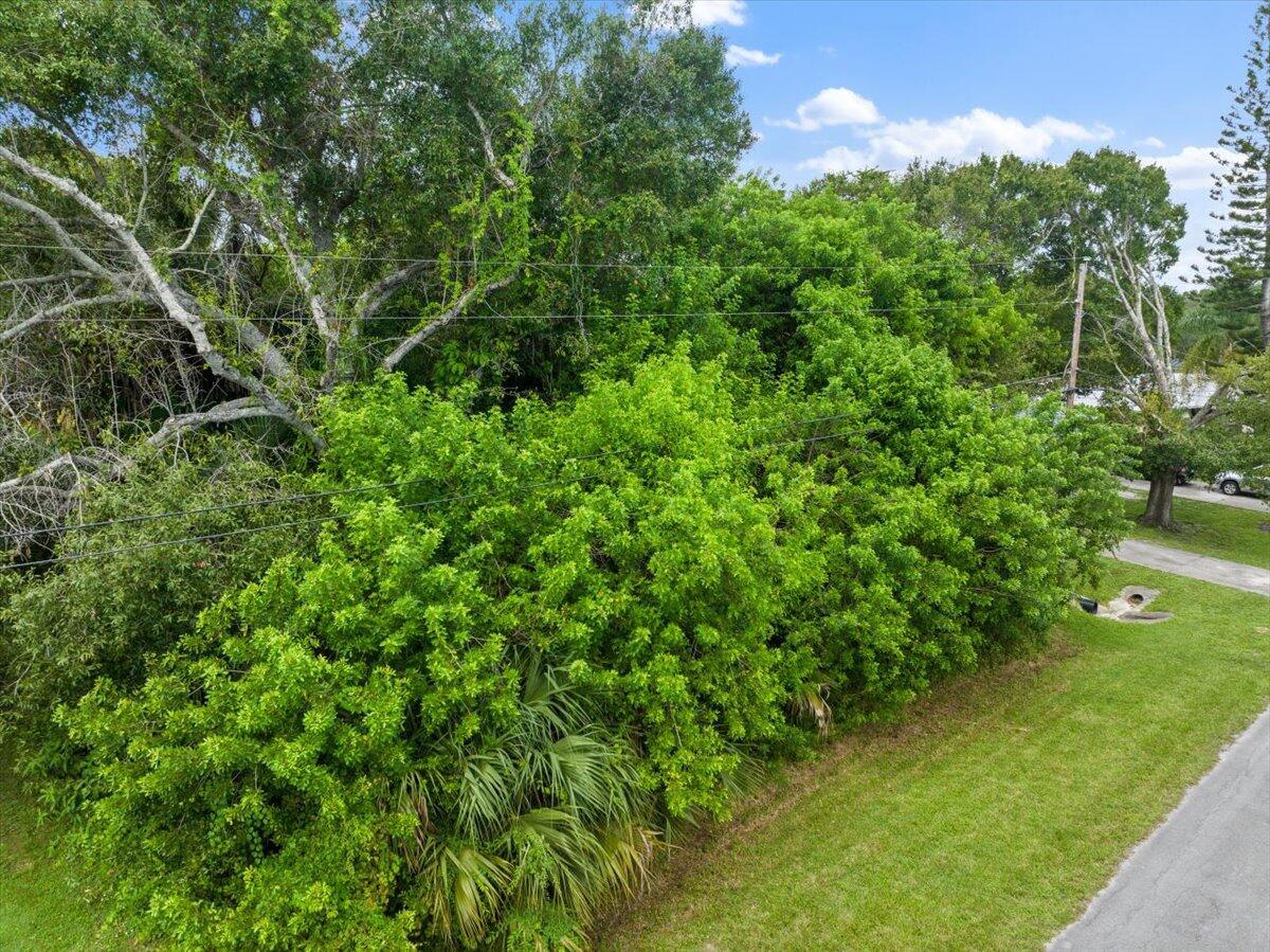 LAKEWOOD PARK UNIT 8A - Land