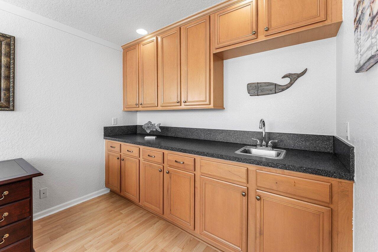 Victoria Groves - Residential