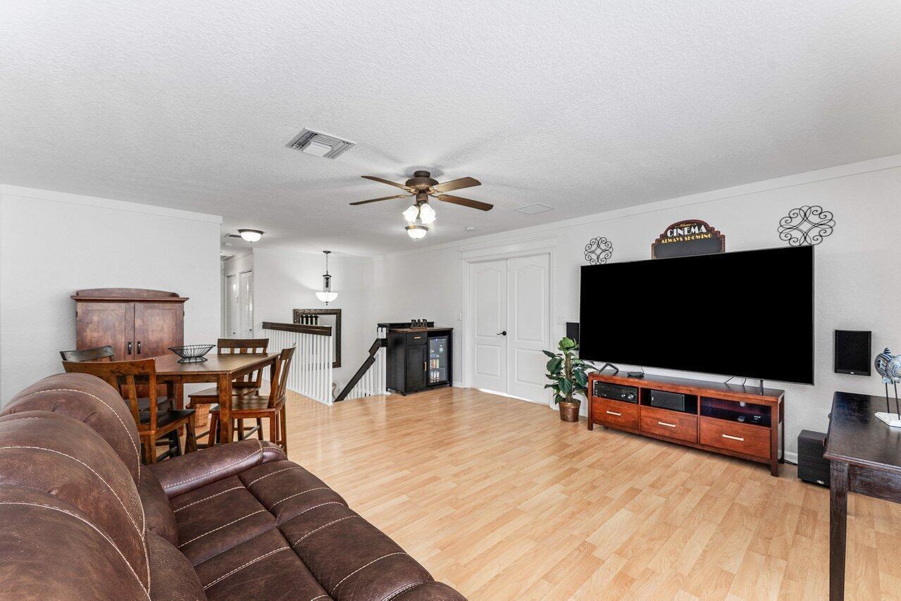 Victoria Groves - Residential